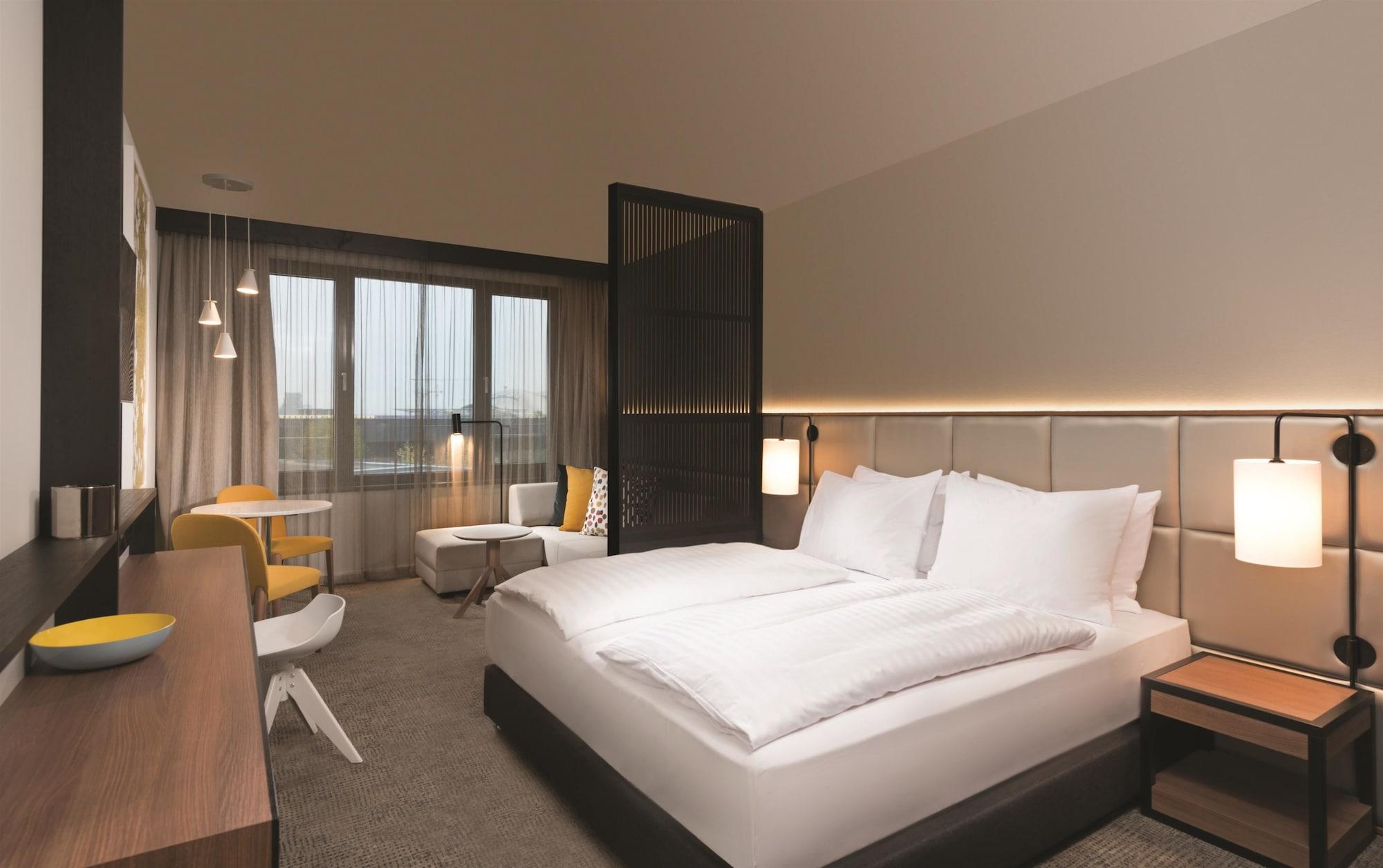 Adina Apartment Hotel Frankfurt Westend Франкфурт-на-Майне Экстерьер фото