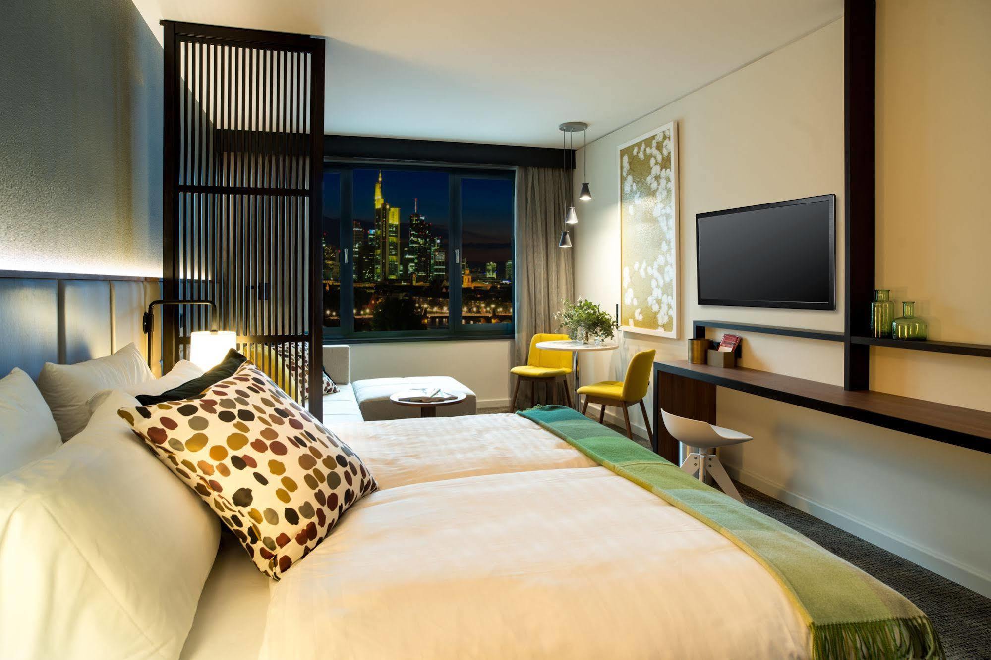 Adina Apartment Hotel Frankfurt Westend Франкфурт-на-Майне Экстерьер фото