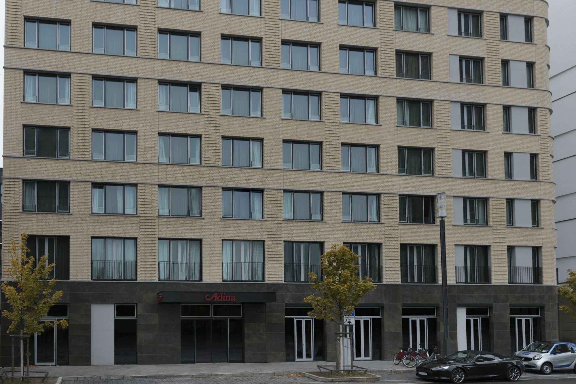Adina Apartment Hotel Frankfurt Westend Франкфурт-на-Майне Экстерьер фото
