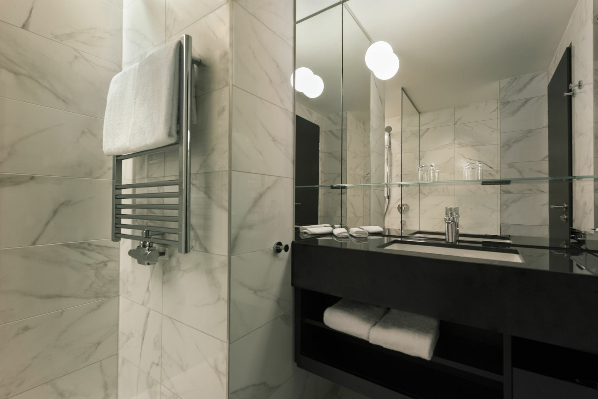 Adina Apartment Hotel Frankfurt Westend Франкфурт-на-Майне Экстерьер фото